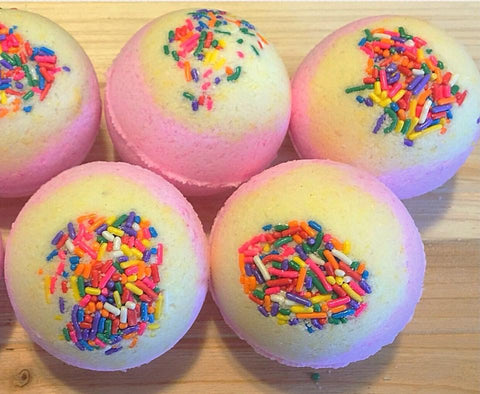 Vanilla Cupcake Bath Bomb