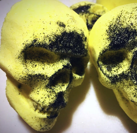 XL Warm Vanilla Sugar Bath Bomb Skull